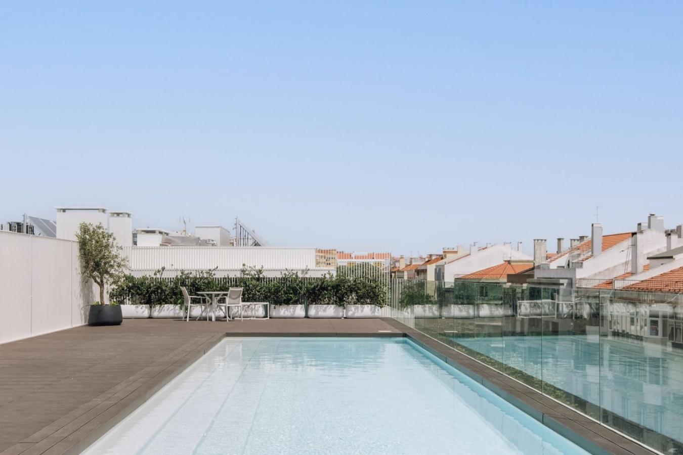 Apartment Farol - 1 Bedroom With Pool In Areeiro Lisbon