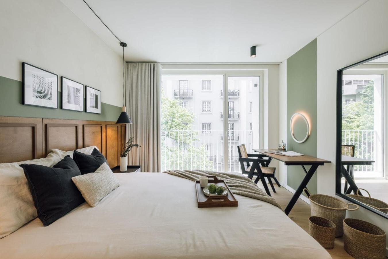 Farol - 1 Bedroom With Pool In Areeiro Apartment Lisbon
